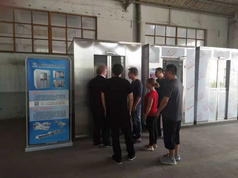 客戶(hù)來(lái)廠(chǎng)參觀